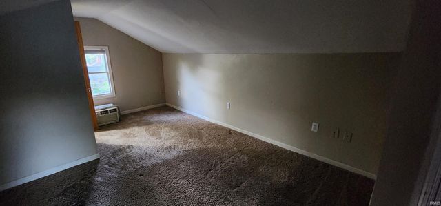 910 W Borley Avenue, Mishawaka, IN 46545