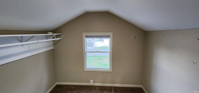 910 W Borley Avenue, Mishawaka, IN 46545