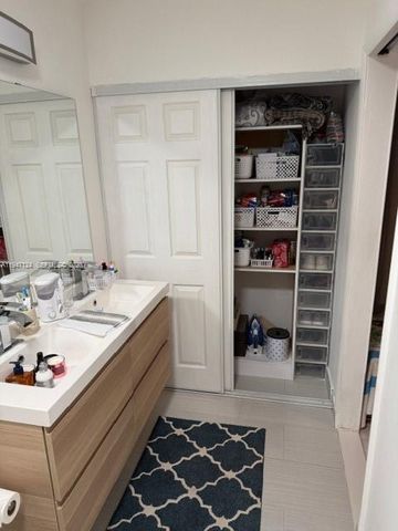 11541 SW 142nd Place, Miami, FL 33186
