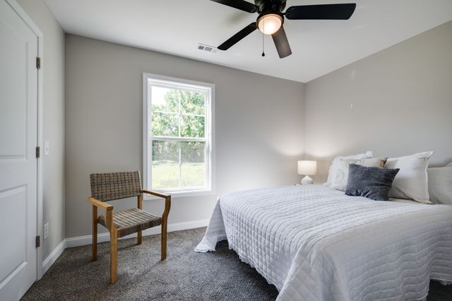 425 Via Drive, Clarksville, TN 37043