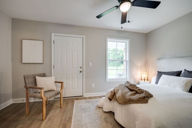 425 Via Drive, Clarksville, TN 37043