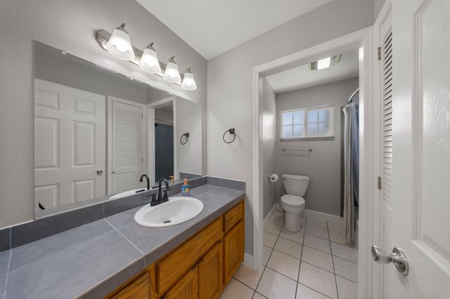 2021 Ellison Dr, Modesto, CA 95355