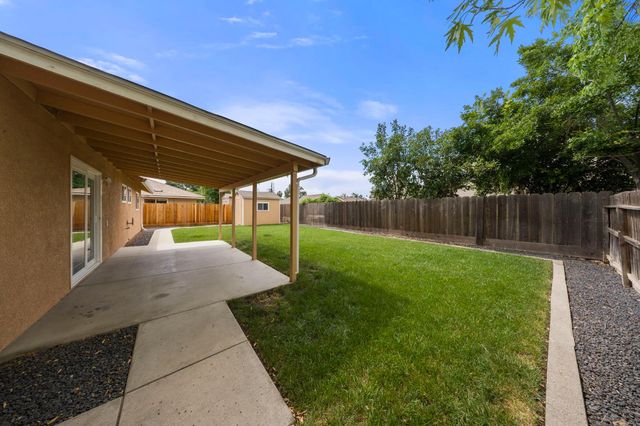 2021 Ellison Dr, Modesto, CA 95355