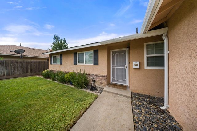 2021 Ellison Dr, Modesto, CA 95355