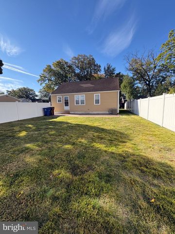 519 WEEKS AVE, Riverside, NJ 08075