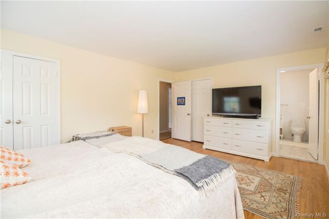 4 Dalphin Drive, Rye, NY 10580