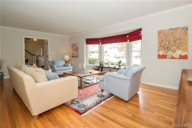 4 Dalphin Drive, Rye, NY 10580