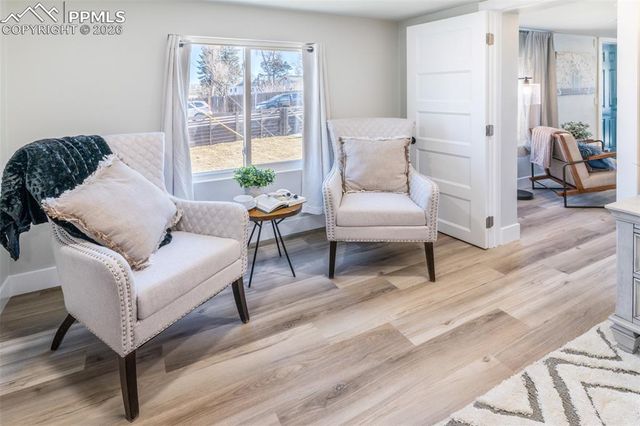 2201 W Warren Avenue, Englewood, CO 80110