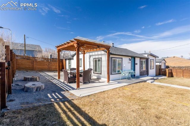 2201 W Warren Avenue, Englewood, CO 80110