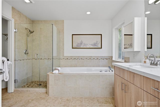 1527 233rd Place NE, Sammamish, WA 98074