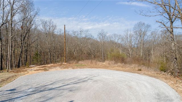 Chatham Drive, Bella Vista, AR 72714