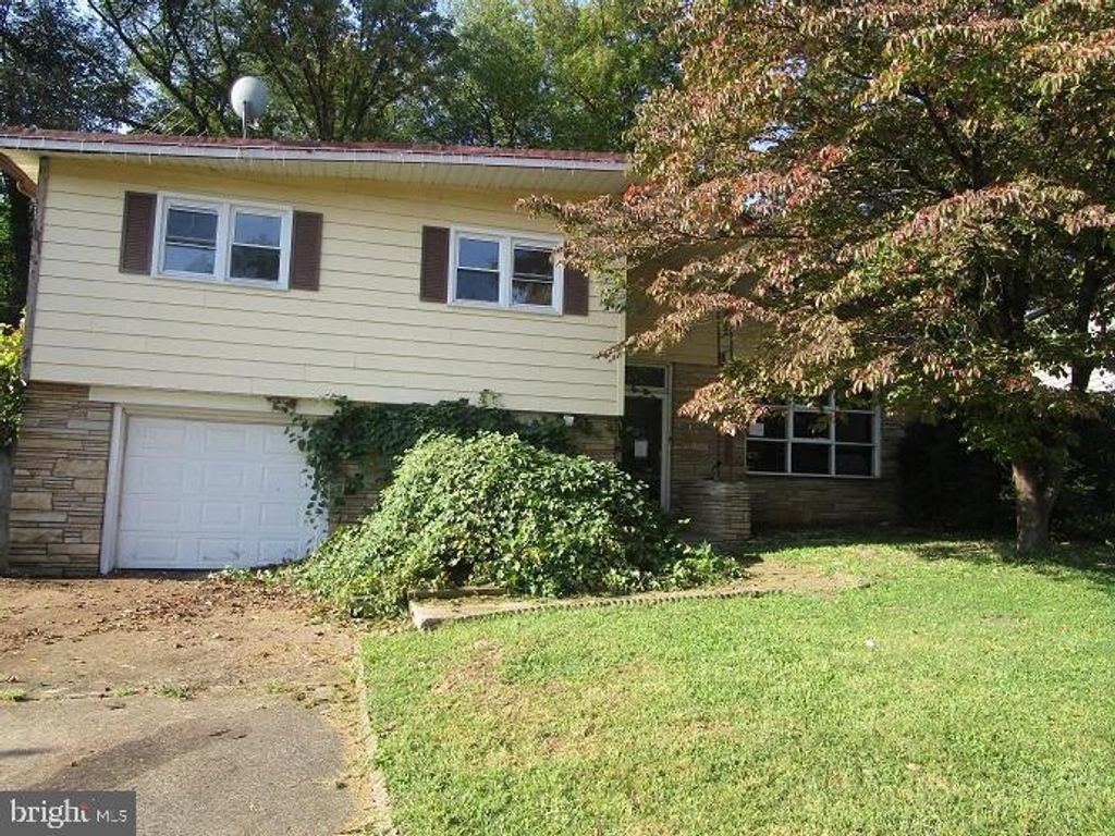 1608 COLIMA RD, Philadelphia, PA 19115