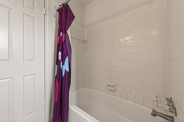 10615 White Fawn Drive, Houston, TX 77041