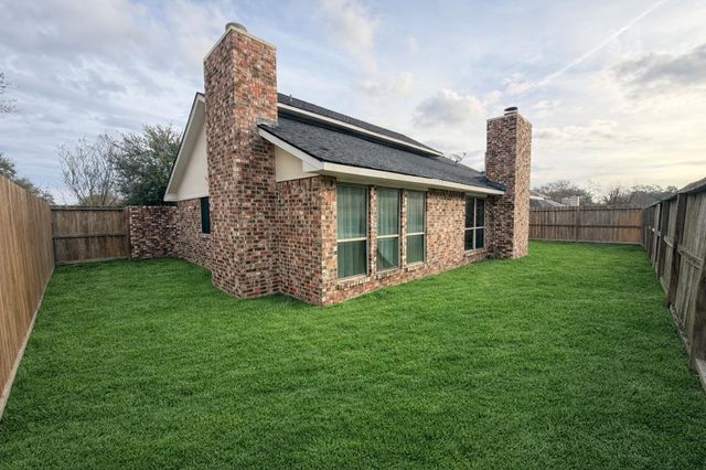 10615 White Fawn Drive, Houston, TX 77041