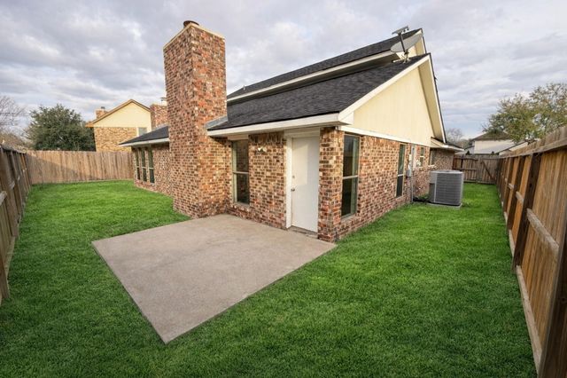 10615 White Fawn Drive, Houston, TX 77041