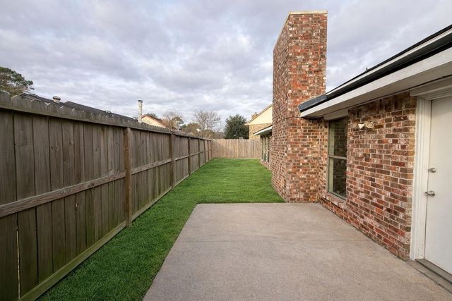 10615 White Fawn Drive, Houston, TX 77041