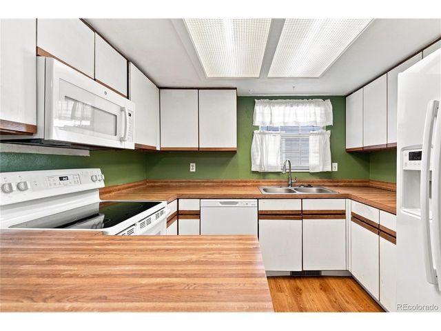 12573 E Pacific Cir E, Aurora, CO 80014