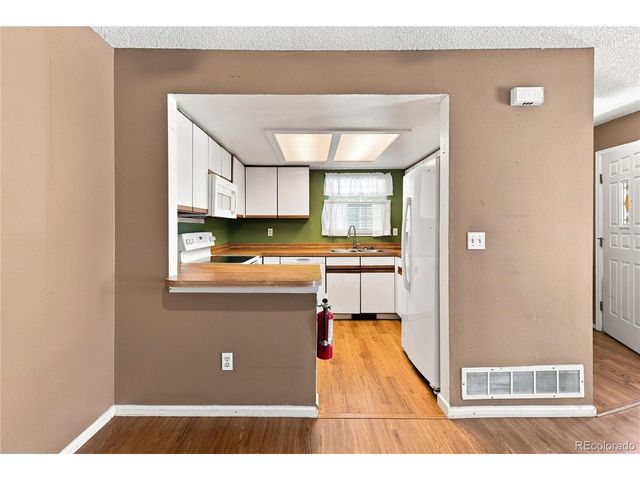 12573 E Pacific Cir E, Aurora, CO 80014