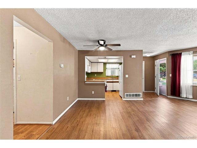 12573 E Pacific Cir E, Aurora, CO 80014