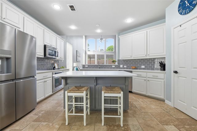 4232 Sharondale Drive, Flower Mound, TX 75022