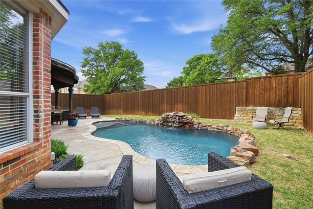 4232 Sharondale Drive, Flower Mound, TX 75022