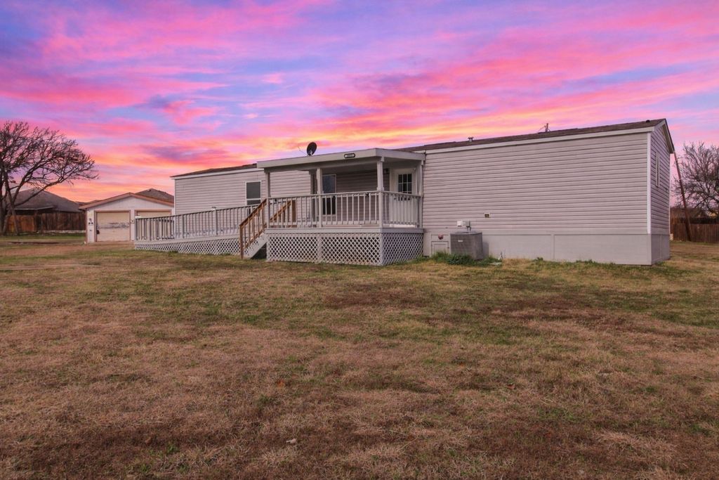 2511 Greenfield, Princeton, TX 75407