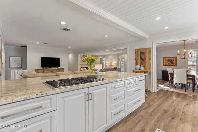 4465 Wedgewood Street, Jackson, MS 39211