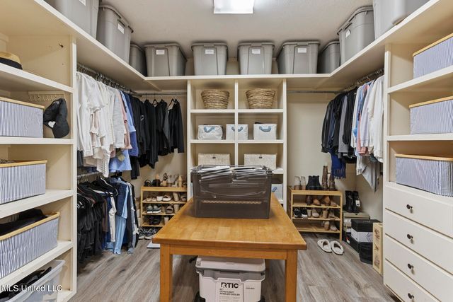 4465 Wedgewood Street, Jackson, MS 39211