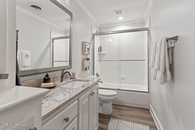 4465 Wedgewood Street, Jackson, MS 39211