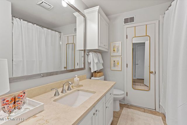 4465 Wedgewood Street, Jackson, MS 39211