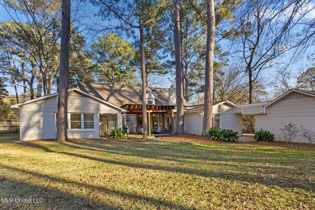 4465 Wedgewood Street, Jackson, MS 39211