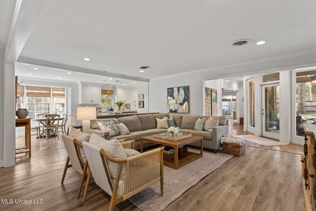 4465 Wedgewood Street, Jackson, MS 39211