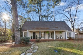 4465 Wedgewood Street, Jackson, MS 39211