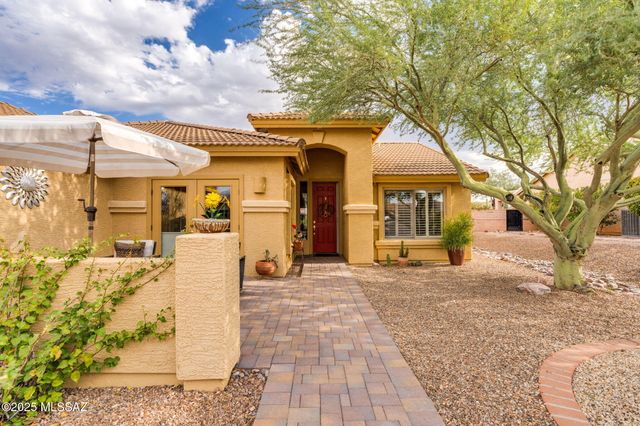 1821 E Redstart Road, Green Valley, AZ 85614