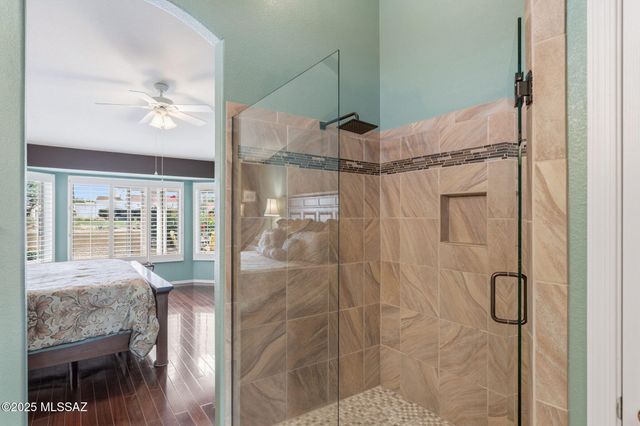 1821 E Redstart Road, Green Valley, AZ 85614