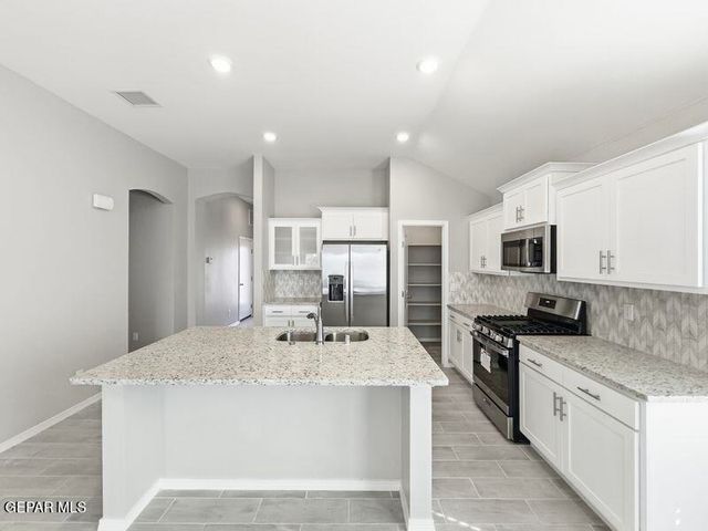 1409 Indigo Sky Street, El Paso, TX 79928