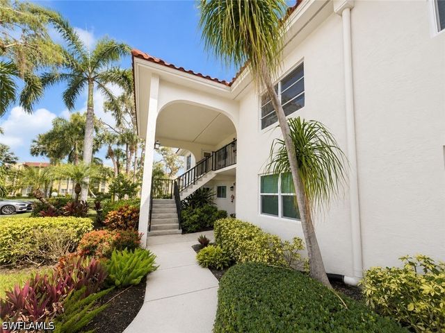1056 Forest Lakes DR A201, Naples, FL 34105