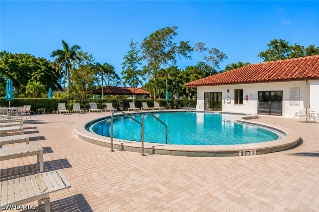 1056 Forest Lakes DR A201, Naples, FL 34105