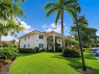 1056 Forest Lakes DR A201, Naples, FL 34105