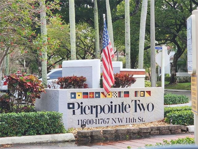 11763 NW 11th St, Pembroke Pines, FL 33026