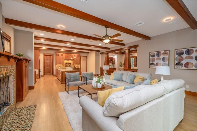 1612 E WASHINGTON STREET, Orlando, FL 32803