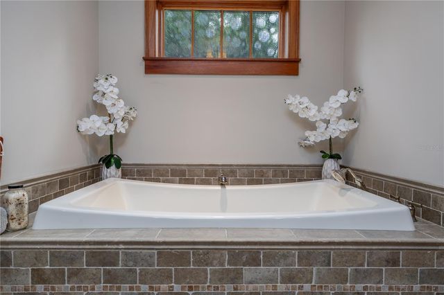 1612 E WASHINGTON STREET, Orlando, FL 32803