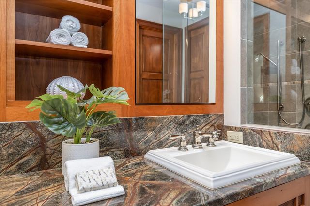 1612 E WASHINGTON STREET, Orlando, FL 32803