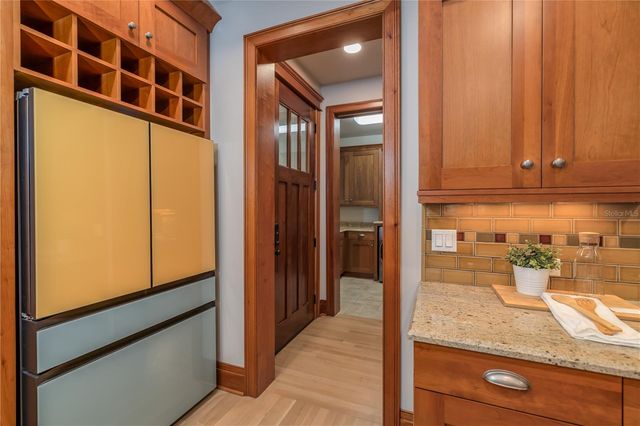 1612 E WASHINGTON STREET, Orlando, FL 32803