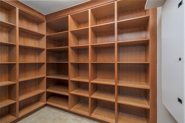 1612 E WASHINGTON STREET, Orlando, FL 32803