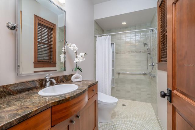 1612 E WASHINGTON STREET, Orlando, FL 32803