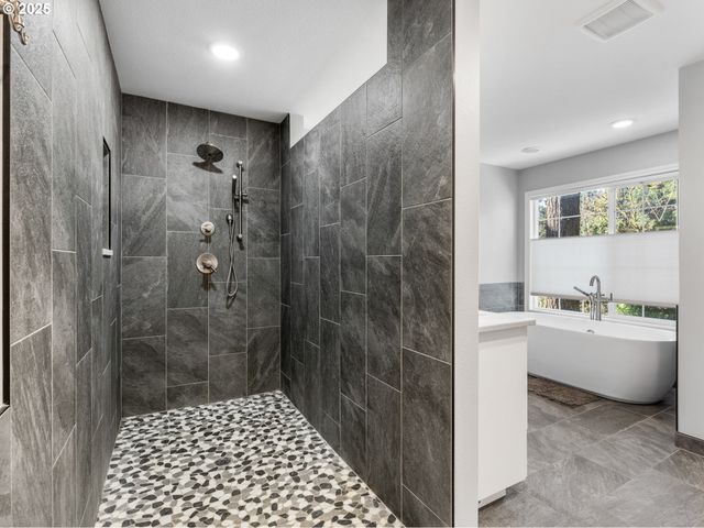 2402 Se 113TH Ct, Vancouver, WA 98664