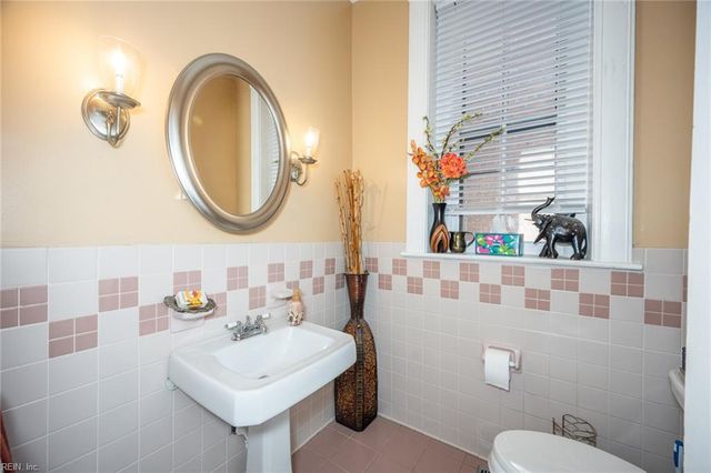 715 Colonial AVE, Norfolk, VA 23507