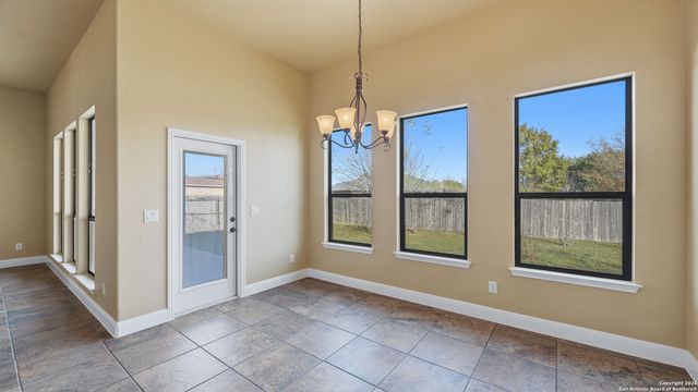 2291 Sun Chase Blvd, New Braunfels, TX 78130