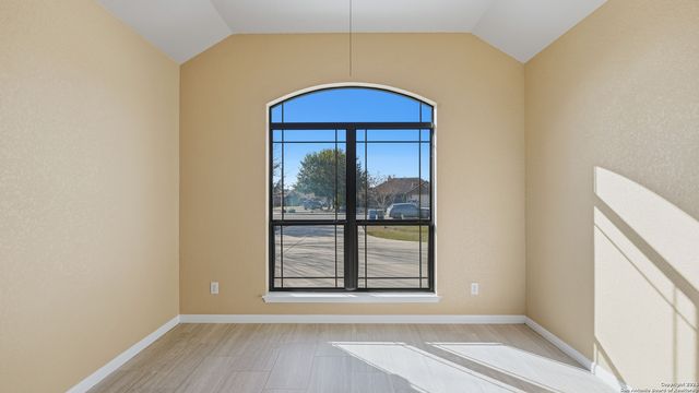 2291 Sun Chase Blvd, New Braunfels, TX 78130